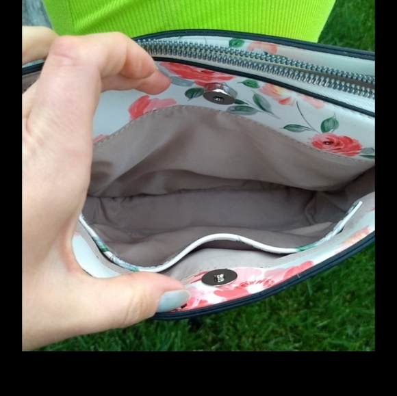 WALLET SOLD Nine West Floral Crossbody + Wallet - Picture 9 of 13